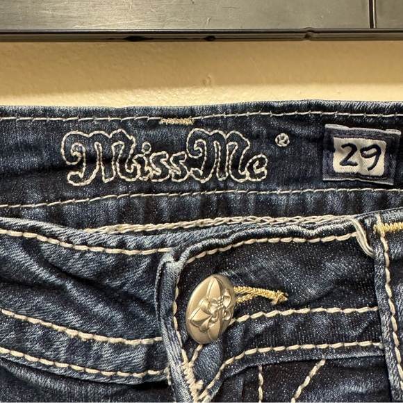 Miss Me 29 Capri's #M3123P Embroidered Embellished Metallic Angel Wing Pockets - Picture 5 of 15
